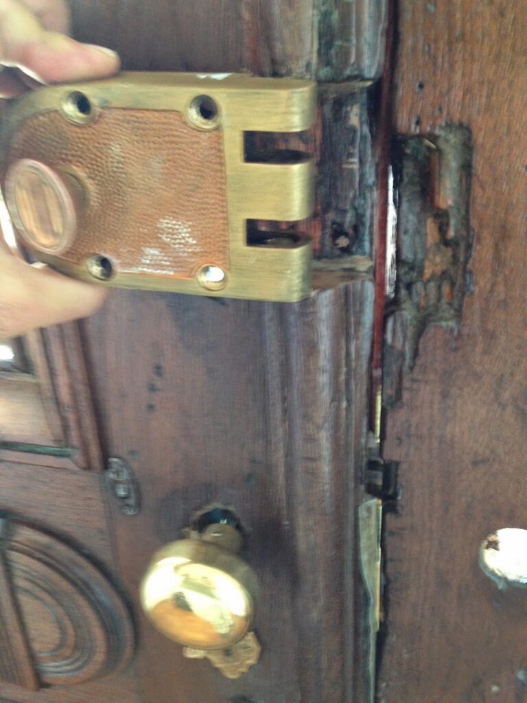 repairing lock